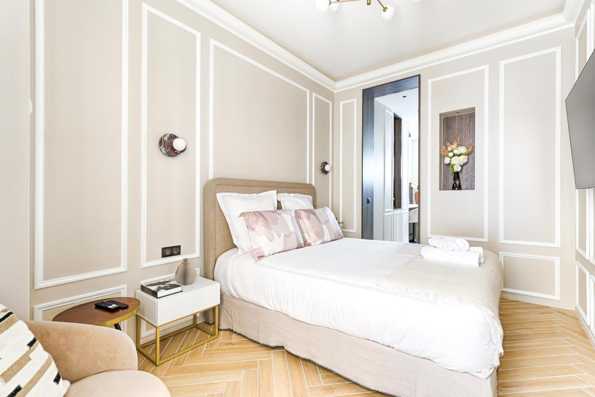 Luxury And Design Studio Invalides Parigi Esterno foto